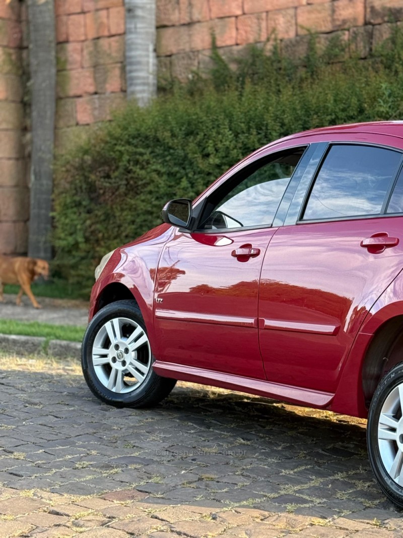 AGILE 1.4 MPFI LTZ 8V FLEX 4P MANUAL - 2011 - VENâNCIO AIRES