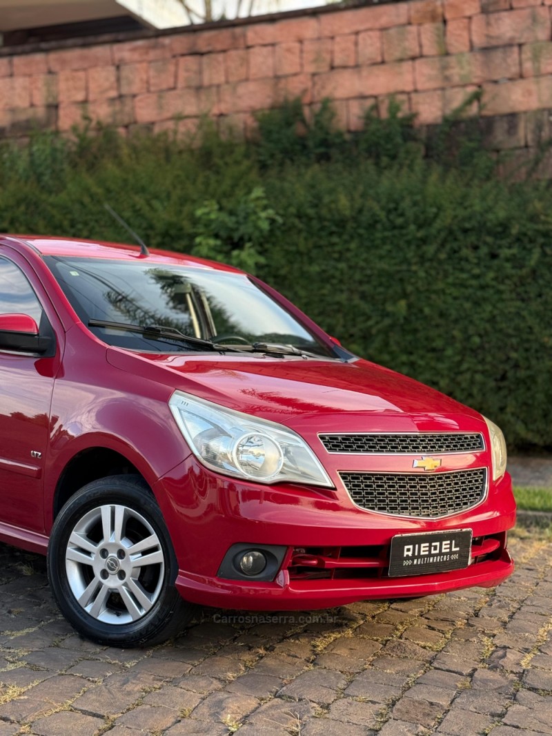 AGILE 1.4 MPFI LTZ 8V FLEX 4P MANUAL - 2011 - VENâNCIO AIRES