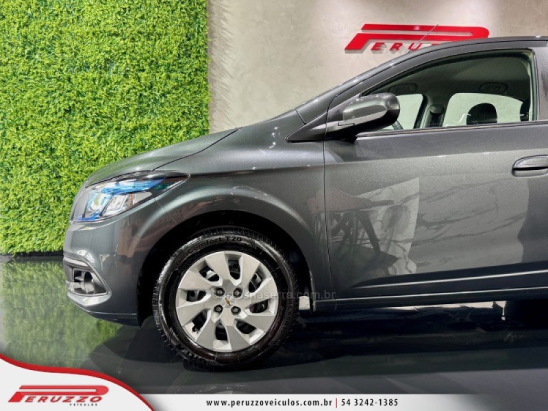 ONIX 1.4 MPFI LT 8V FLEX 4P MANUAL - 2016 - NOVA PRATA