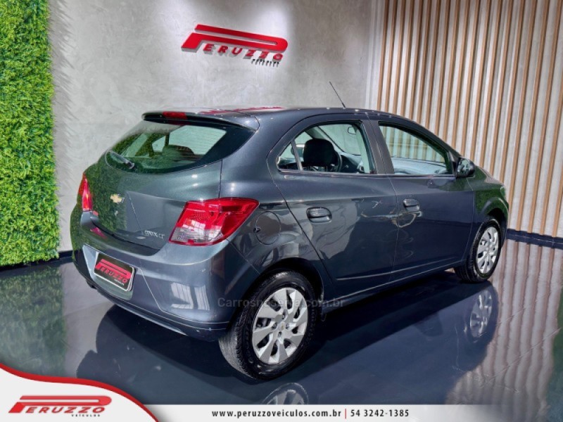 ONIX 1.4 MPFI LT 8V FLEX 4P MANUAL - 2016 - NOVA PRATA