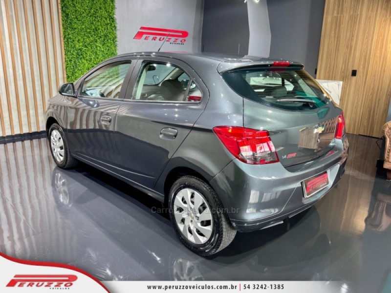 ONIX 1.4 MPFI LT 8V FLEX 4P MANUAL - 2016 - NOVA PRATA