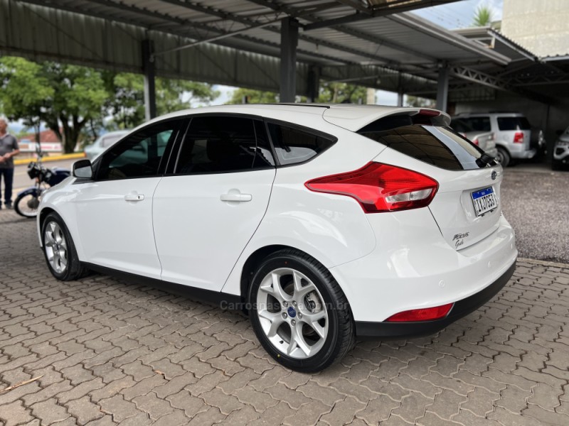 FOCUS 2.0 SE FASTBACK 16V FLEX 4P AUTOMÁTICO - 2016 - BOM PRINCíPIO