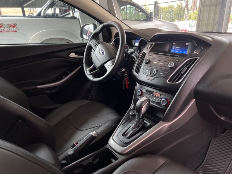 FOCUS 2.0 SE FASTBACK 16V FLEX 4P AUTOMÁTICO - 2016 - BOM PRINCíPIO