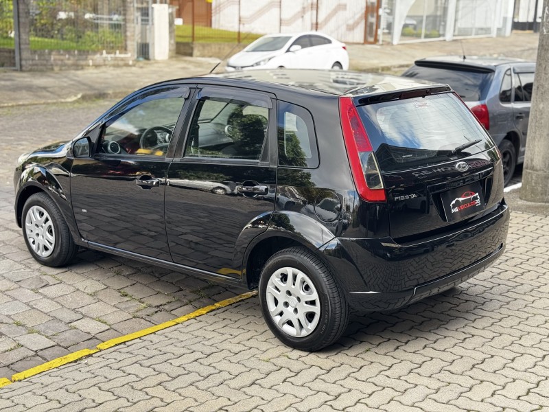 FIESTA 1.6 ROCAM SE 8V FLEX 4P MANUAL - 2014 - CAXIAS DO SUL