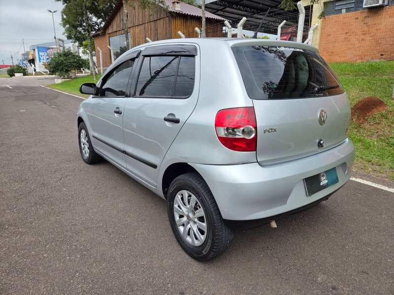 FOX 1.0 MI 8V FLEX 4P MANUAL - 2008 - VENâNCIO AIRES