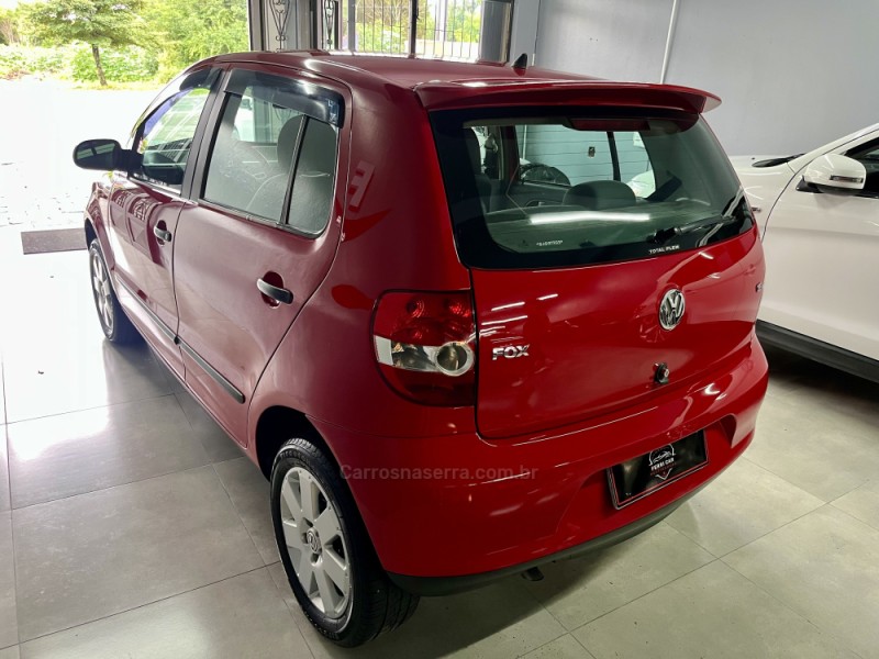 FOX 1.6 MI ROUTE 8V FLEX 4P MANUAL - 2008 - CAXIAS DO SUL