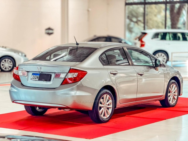 CIVIC 1.8 LXS 16V FLEX 4P AUTOMÁTICO - 2014 - NOVA PRATA