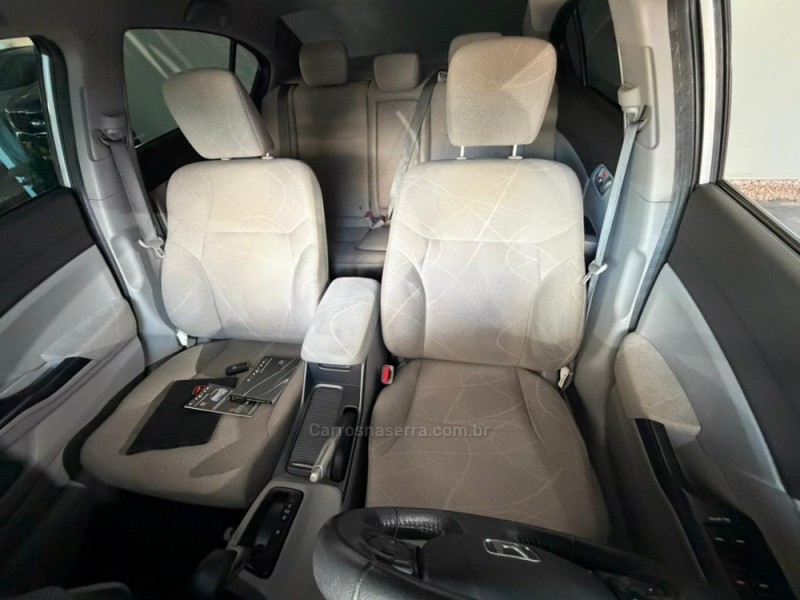 CIVIC 1.8 LXS 16V FLEX 4P AUTOMÁTICO - 2014 - NOVA PRATA