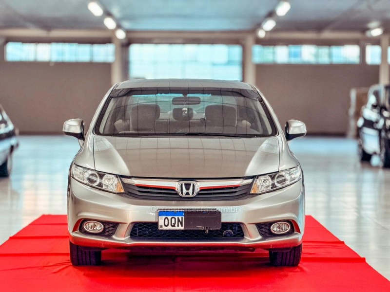 CIVIC 1.8 LXS 16V FLEX 4P AUTOMÁTICO - 2014 - NOVA PRATA