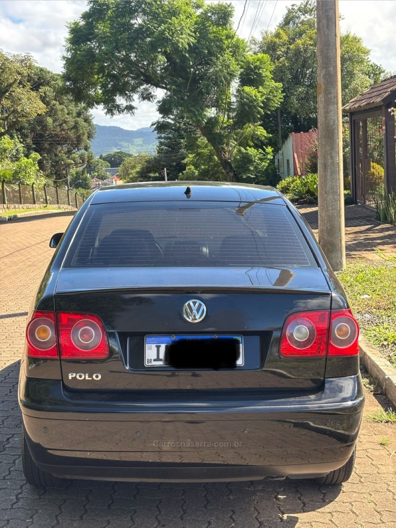 POLO SEDAN 1.6 MI COMFORTLINE 8V FLEX 4P MANUAL - 2007 - IVOTI