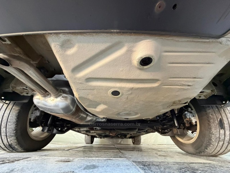 BORA 2.0 MI 8V GASOLINA 4P MANUAL - 2008 - NOVA PRATA