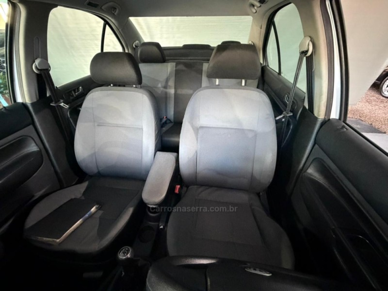 BORA 2.0 MI 8V GASOLINA 4P MANUAL - 2008 - NOVA PRATA