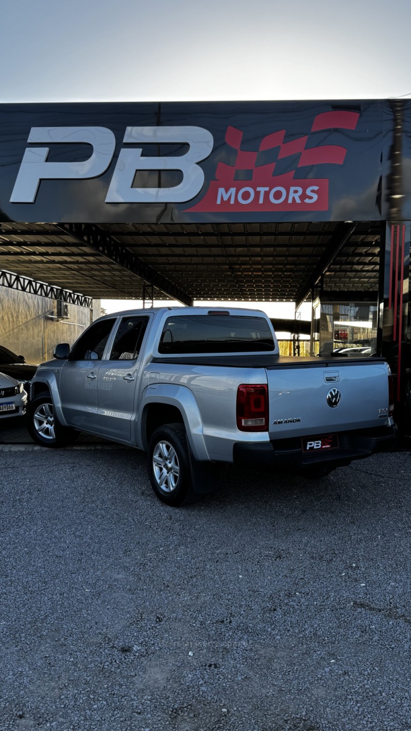 AMAROK 2.0 TRENDLINE 4X4 CD 16V TURBO INTERCOOLER DIESEL 4P AUTOMÁTICO - 2013 - CAXIAS DO SUL