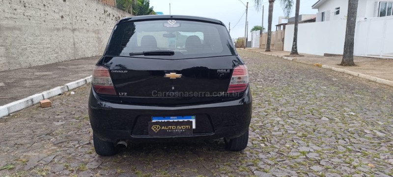 AGILE 1.4 MPFI LTZ 8V FLEX 4P MANUAL - 2011 - IVOTI