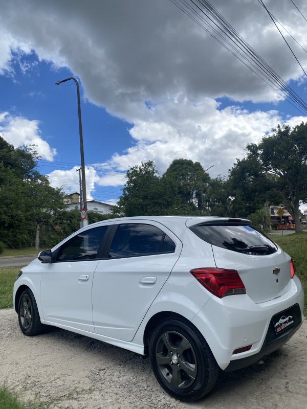 ONIX 1.4 MPFI LTZ 8V FLEX 4P MANUAL - 2018 - CAXIAS DO SUL