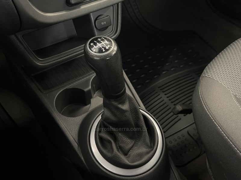 VOYAGE 1.6 MI COMFORTLINE 8V FLEX 4P MANUAL - 2013 - FLORES DA CUNHA