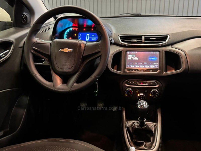 ONIX 1.4 MPFI LTZ 8V FLEX 4P MANUAL - 2015 - DOIS IRMãOS