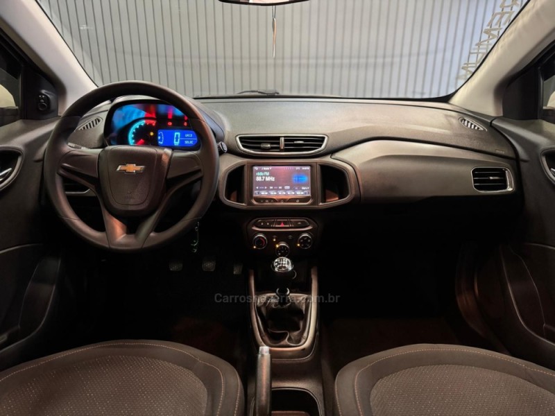 ONIX 1.4 MPFI LTZ 8V FLEX 4P MANUAL - 2015 - DOIS IRMãOS