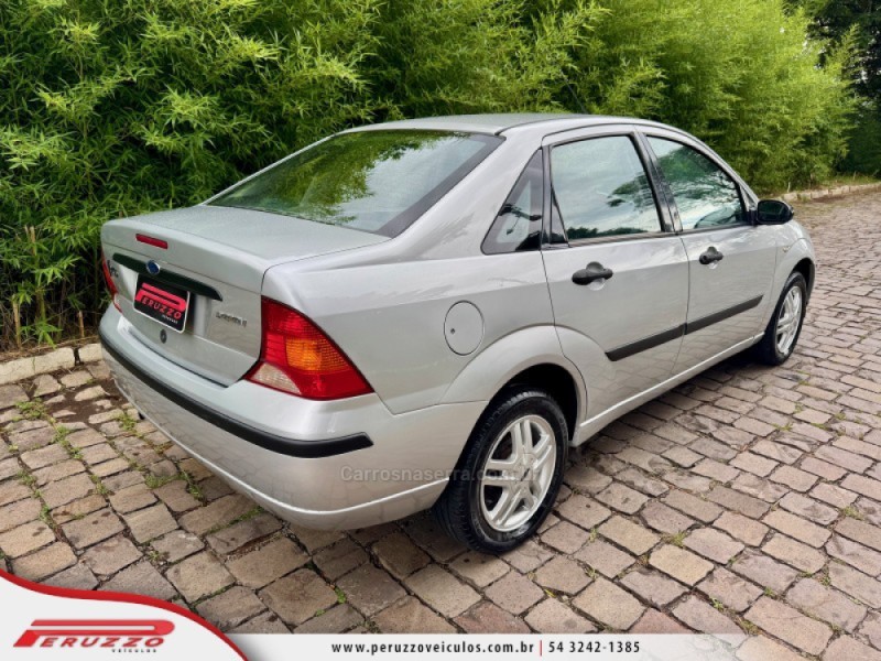 FOCUS 2.0 GLX SEDAN 16V GASOLINA 4P MANUAL - 2008 - NOVA PRATA