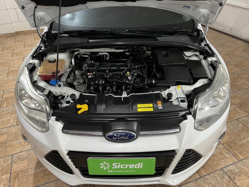 FOCUS 1.6 SE 16V FLEX 4P MANUAL - 2014 - BENTO GONçALVES