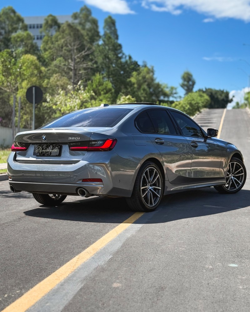 320I 2.0 GP 16V TURBO ACTIVE FLEX 4P AUTOMÁTICO - 2024 - NOVO HAMBURGO