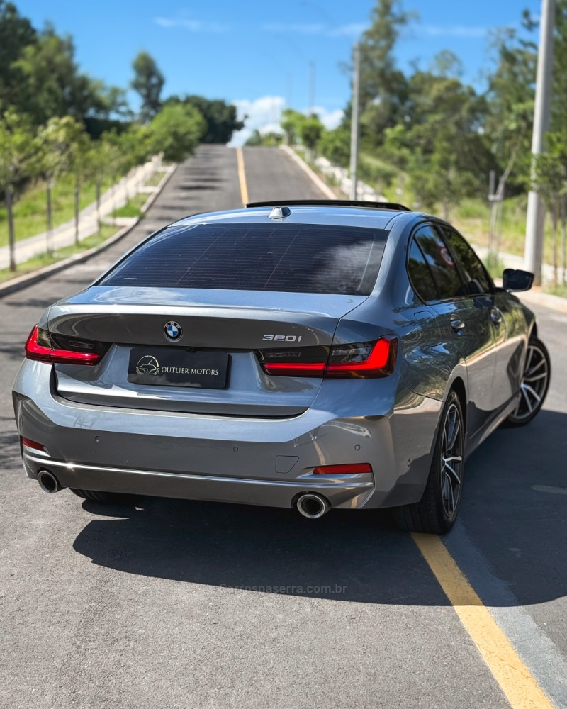320I 2.0 GP 16V TURBO ACTIVE FLEX 4P AUTOMÁTICO - 2024 - NOVO HAMBURGO