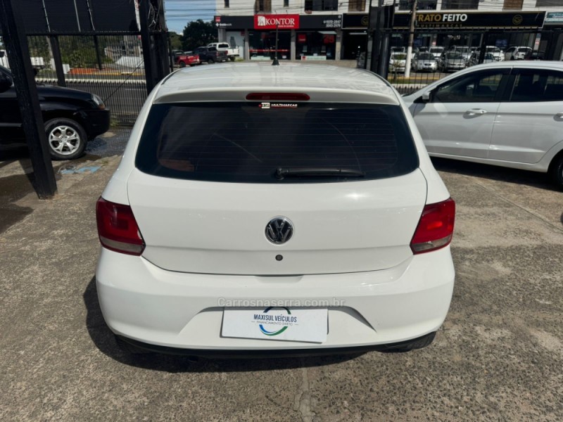 GOL 1.0 MI CITY 8V FLEX 4P MANUAL G.IV - 2015 - GRAVATAí