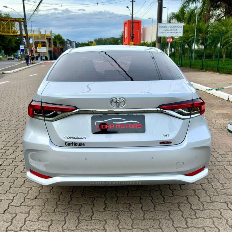 COROLLA 2.0 XEI 16V FLEX 4P AUTOMÁTICO - 2024 - ESTâNCIA VELHA