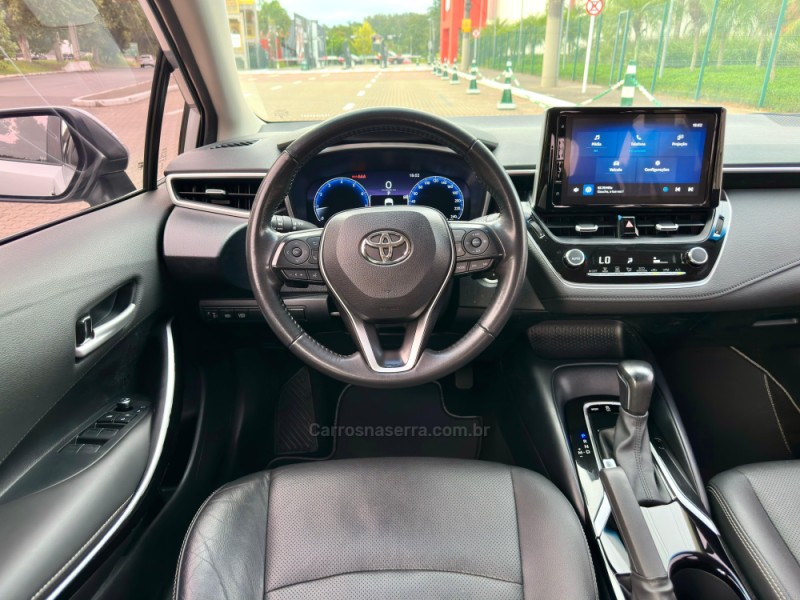 COROLLA 2.0 XEI 16V FLEX 4P AUTOMÁTICO - 2024 - ESTâNCIA VELHA