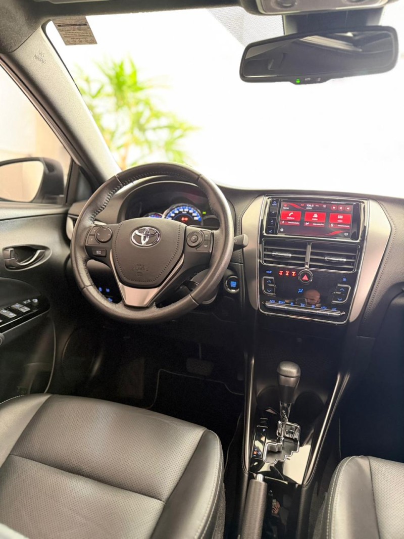 YARIS 1.5 XLS FLEX 4P AUTOMÁTICO - 2024 - CAXIAS DO SUL