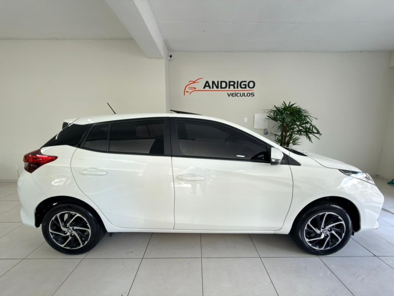 YARIS 1.5 XLS FLEX 4P AUTOMÁTICO - 2024 - CAXIAS DO SUL