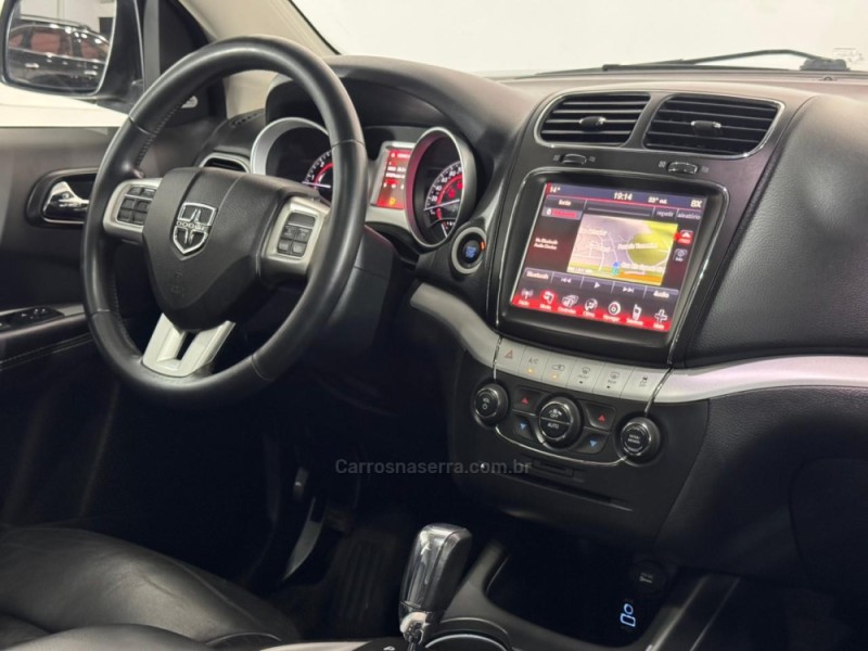 JOURNEY 3.6 RT V6 GASOLINA 4P AUTOMÁTICO - 2017 - ESTâNCIA VELHA