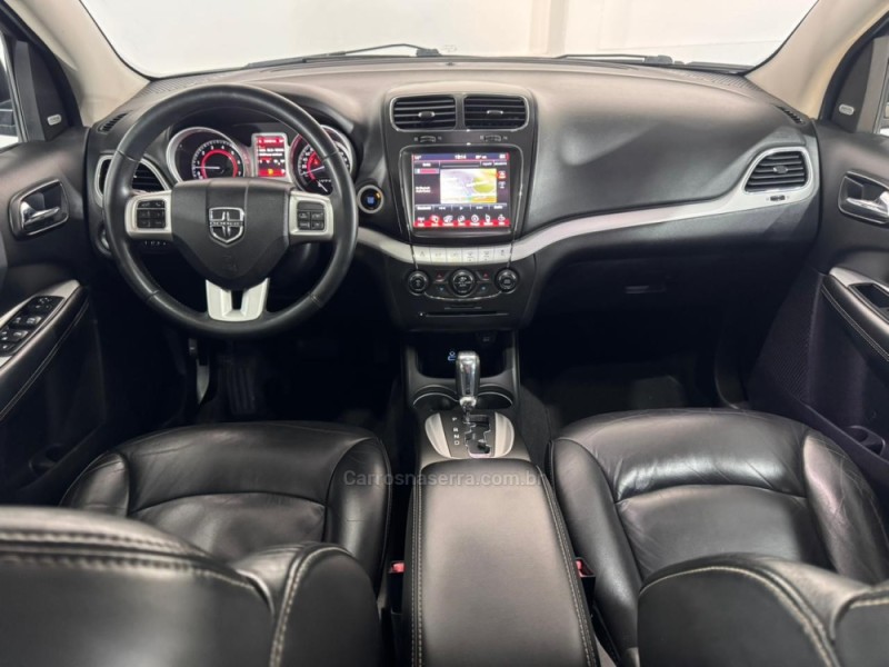 JOURNEY 3.6 RT V6 GASOLINA 4P AUTOMÁTICO - 2017 - ESTâNCIA VELHA