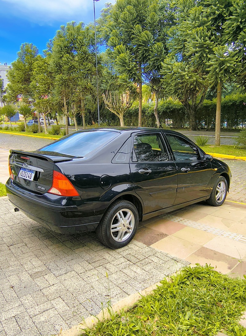 FOCUS 2.0 FC 16V GASOLINA 4P AUTOMÁTICO - 2008 - FARROUPILHA