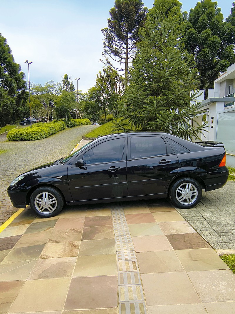 FOCUS 2.0 FC 16V GASOLINA 4P AUTOMÁTICO - 2008 - FARROUPILHA