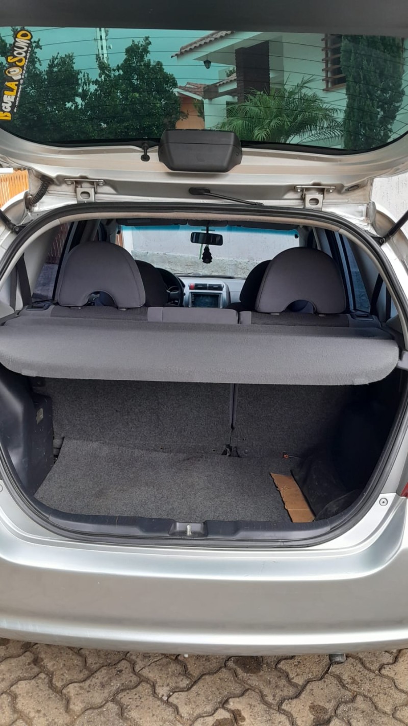 FIT 1.4 LX 8V GASOLINA 4P MANUAL - 2004 - ESTRELA