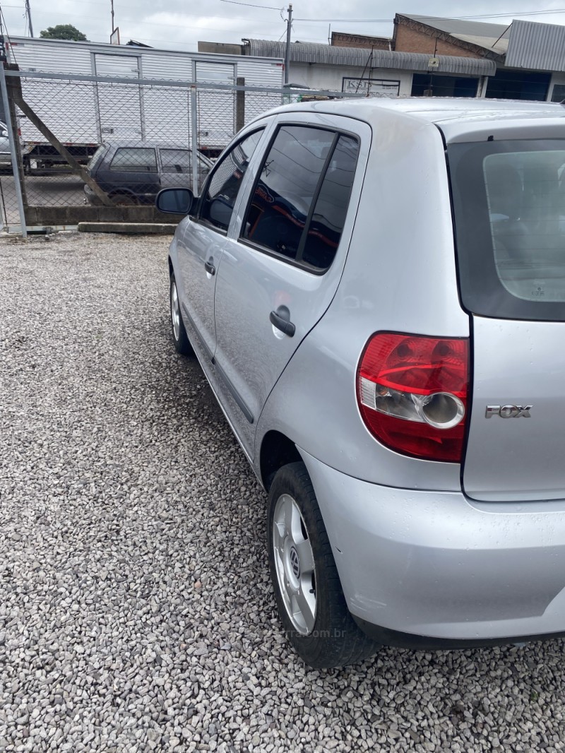 FOX 1.0 ITREND 8V FLEX 4P MANUAL - 2007 - CAXIAS DO SUL