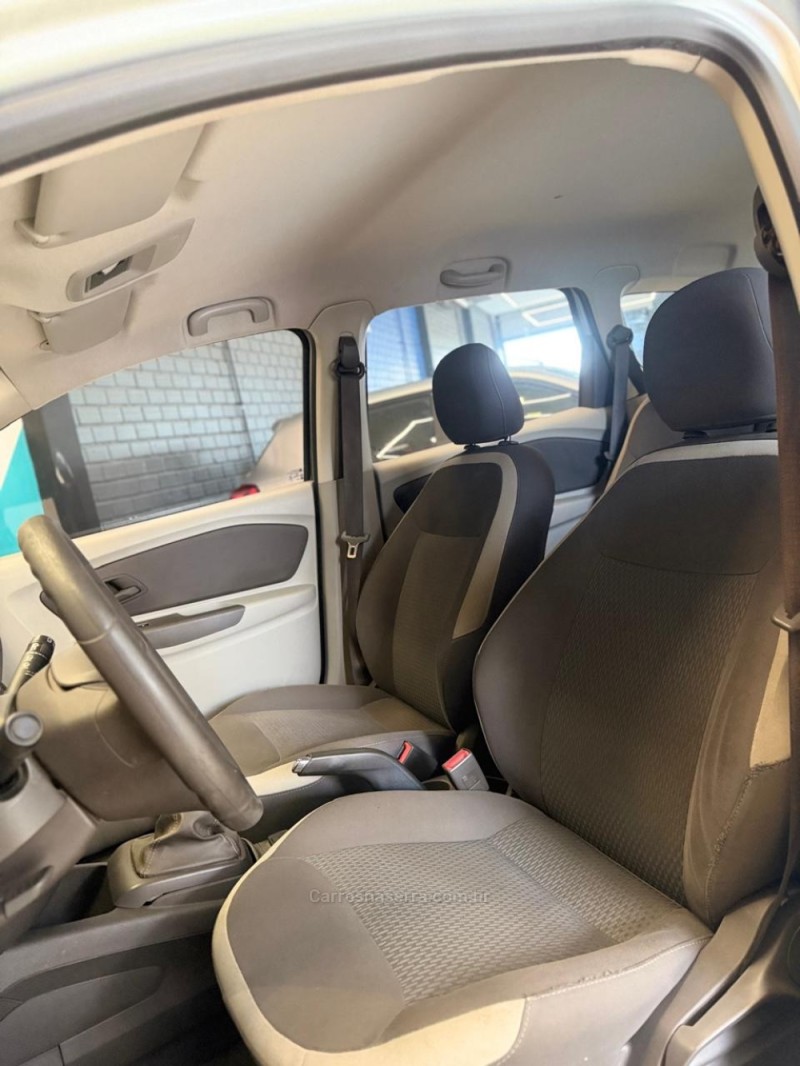 SPIN 1.8 LT 8V FLEX 4P MANUAL - 2015 - NOVO HAMBURGO