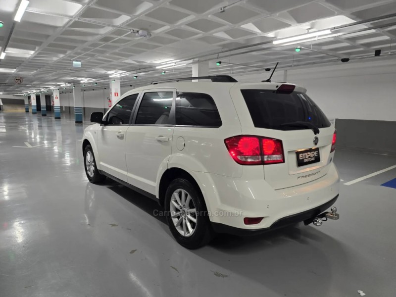 FREEMONT 2.4 PRECISION 16V GASOLINA 4P AUTOMÁTICO - 2014 - PORTO ALEGRE