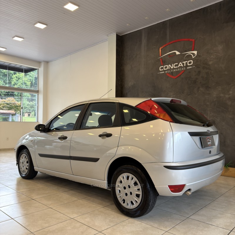 FOCUS 1.6 GL 8V FLEX 4P MANUAL - 2008 - FARROUPILHA