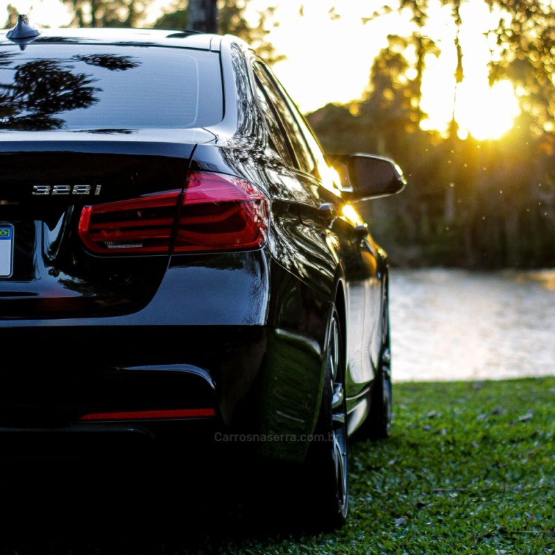 328I 2.0 M SPORT 16V ACTIVEFLEX 4P AUTOMÁTICO - 2017 - BENTO GONçALVES