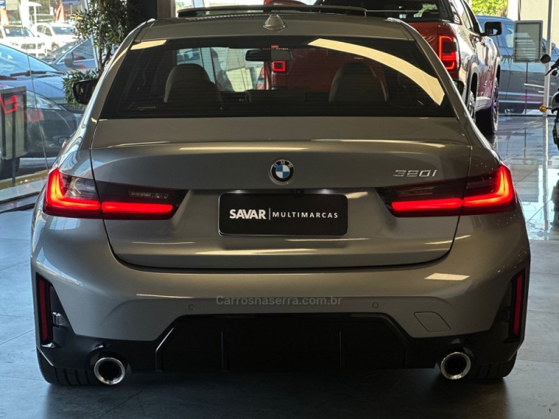 320I 2.0 M SPORT 16V TURBO GASOLINA 4P AUTOMÁTICO - 2024 - NOVO HAMBURGO
