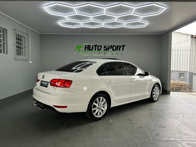 JETTA 2.0 COMFORTLINE FLEX 4P TIPTRONIC - 2012 - CAXIAS DO SUL