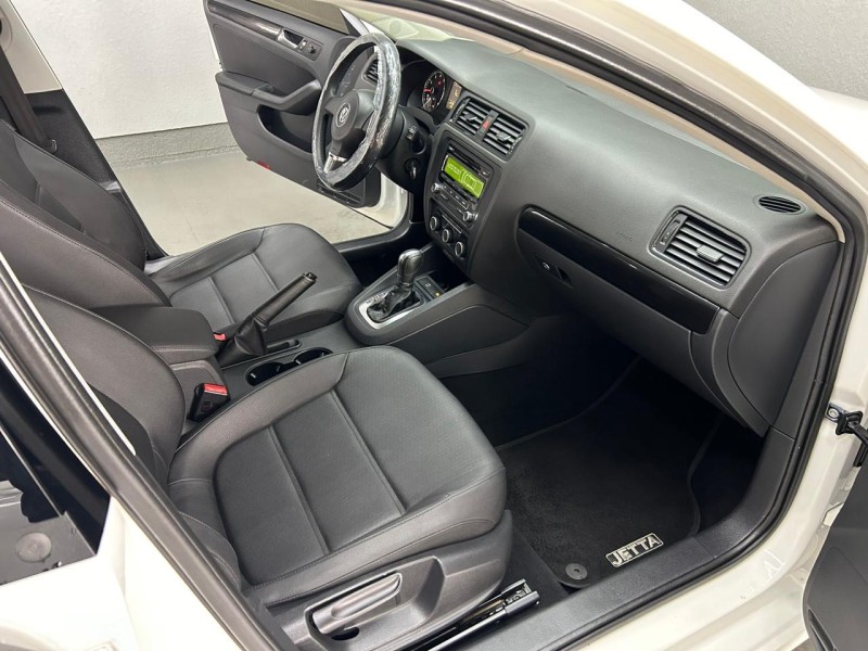 JETTA 2.0 COMFORTLINE FLEX 4P TIPTRONIC - 2012 - CAXIAS DO SUL