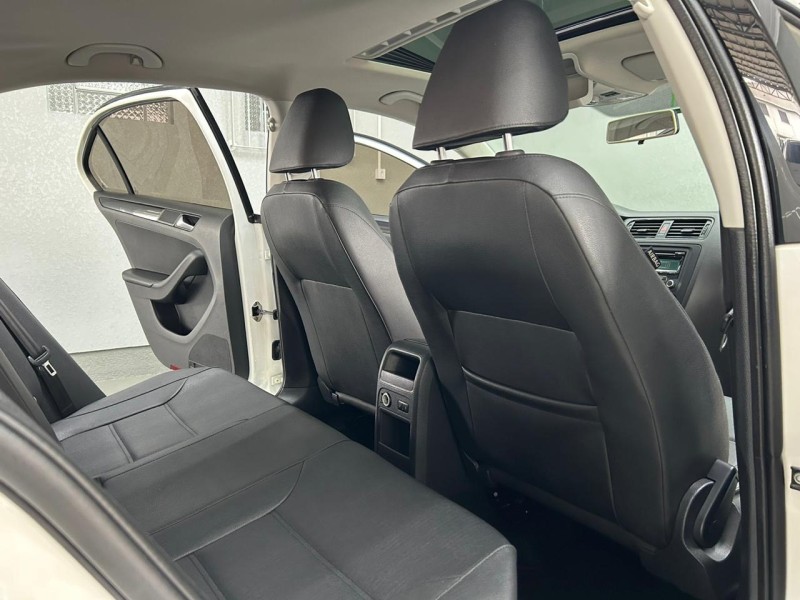 JETTA 2.0 COMFORTLINE FLEX 4P TIPTRONIC - 2012 - CAXIAS DO SUL