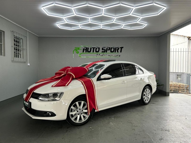 JETTA 2.0 COMFORTLINE FLEX 4P TIPTRONIC - 2012 - CAXIAS DO SUL