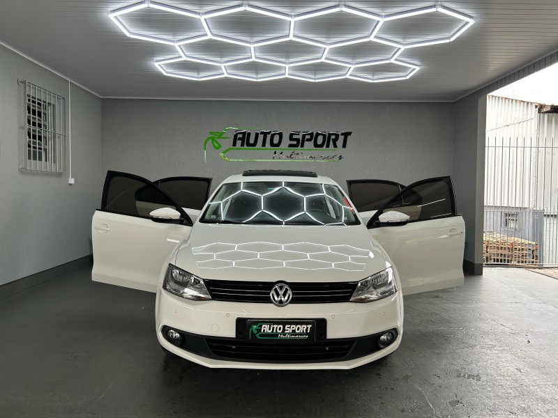 JETTA 2.0 COMFORTLINE FLEX 4P TIPTRONIC - 2012 - CAXIAS DO SUL