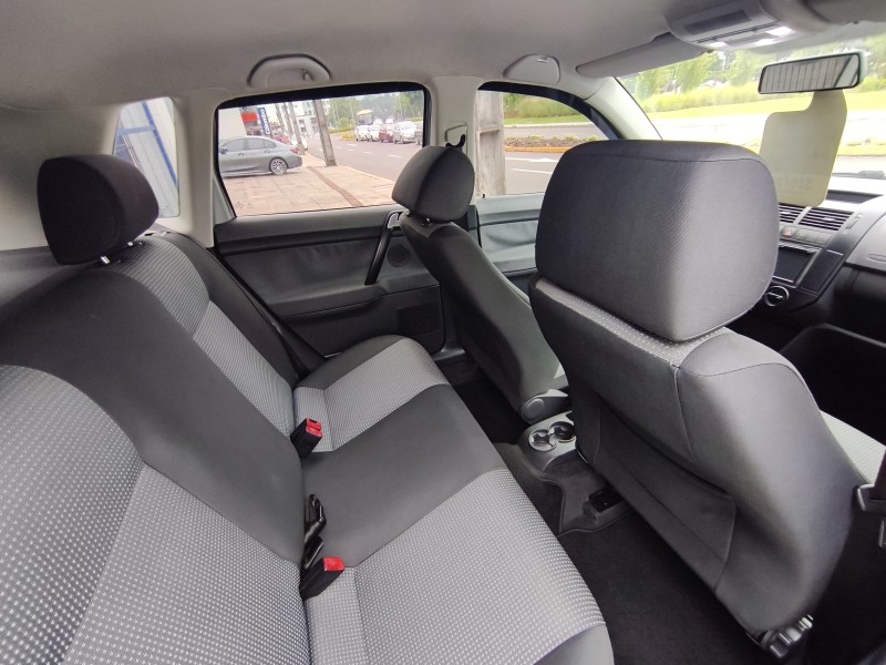 POLO 1.6 MI SPORTLINE 8V FLEX 4P MANUAL - 2013 - BOM PRINCíPIO