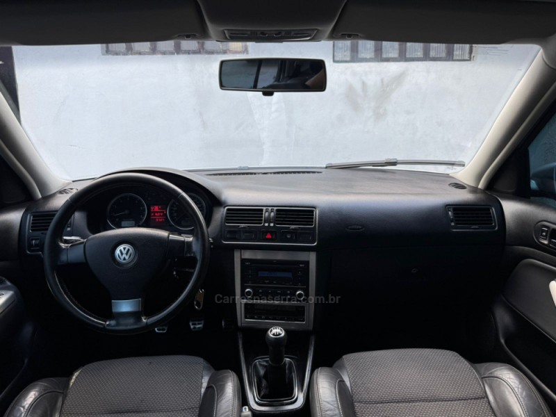 GOLF 1.6 MI SPORTLINE 8V FLEX 4P MANUAL - 2011 - NOVO HAMBURGO