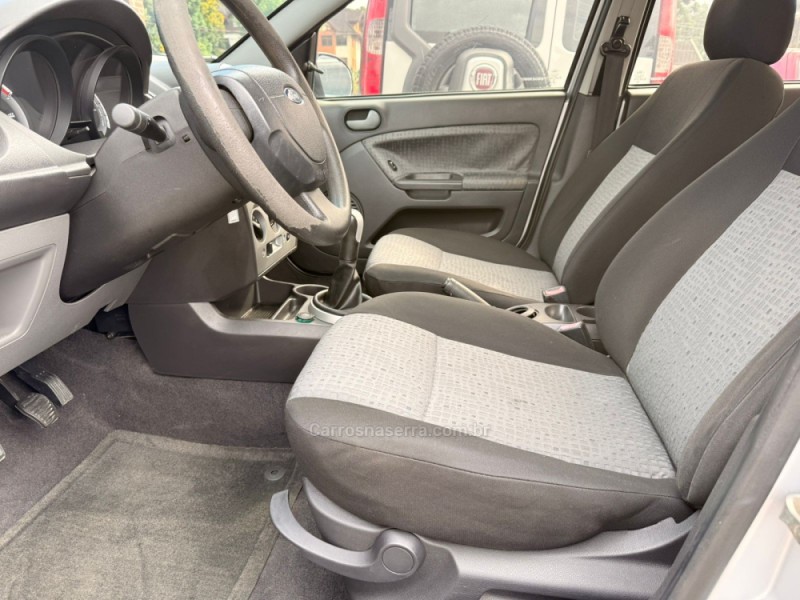 FIESTA 1.6 MPI SEDAN 8V FLEX 4P MANUAL - 2014 - CANELA